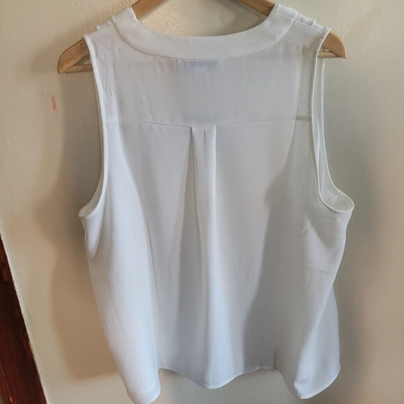 Forever 21 Plus Women Woven Shirt Ivory Size 1X - Picture 5 of 8